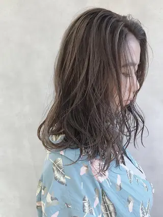 ミディアム カラー MOU namba ムウナンバのヘアスタイル