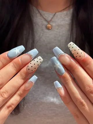 ネイル schon（スチョン）所属・Schon🫧 yuna🫧のネイルデザイン