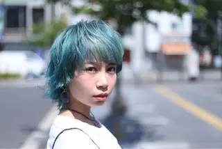 ショート カラー オーストヘアージジ所属・TAI透明カラー 柔らかい縮毛矯正のヘアスタイル