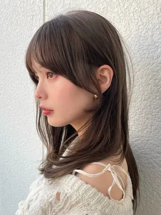 セミロング 無料カットモデル/ センターパート/横浜のヘアスタイル