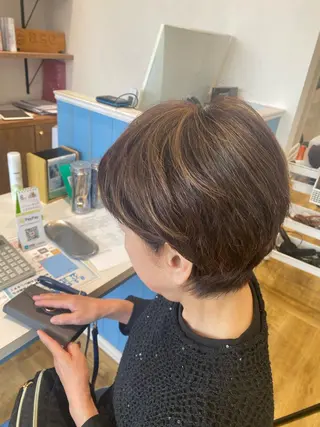 ショート カラー ase.糸島店所属・UEDA AYAのヘアスタイル