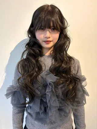 ロング Fev YUZUのヘアスタイル