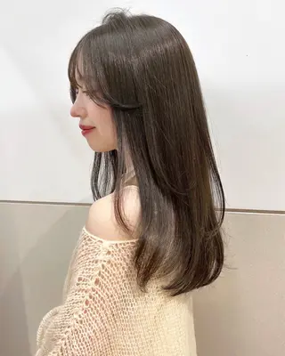 カラー fujimoto yuiのヘアスタイル