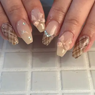 ネイル yuka🩶 渋谷.表参道Nailのネイルデザイン