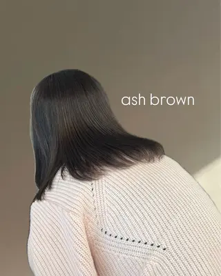 セミロング INORI|艶カラ ー|フェイスレイヤーのヘアスタイル