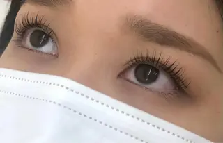 マツエク・マツパ クレアラルーチェ大阪茨木駅前店所属・NiKOR beautyの眉毛・アイブロウイメージ