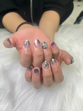 ネイル limo/ kotomiのネイルデザイン