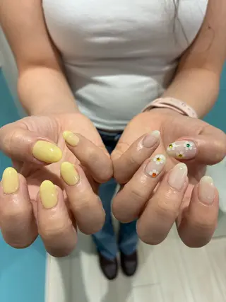 ネイル 5日16時マグネット 4980円❣️のネイルデザイン
