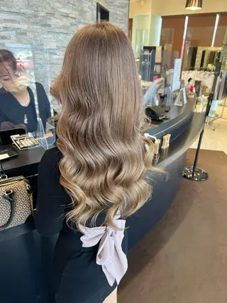 ロング カラー NEW Open‼️ SOI サタクのヘアスタイル