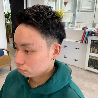 メンズ ヨシミ カズヤのヘアスタイル