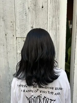 ロング ブリーチ予約率90% 以上✨森山陽向のヘアスタイル