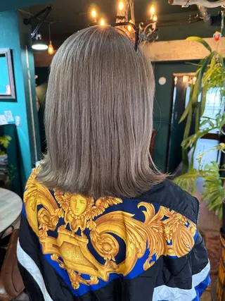 ミディアム カラー vivre libre所属・仲村 真里奈のヘアスタイル