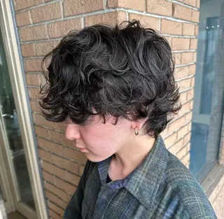 ショート yelm所属・🫒オリーブカラー ミディアムレイヤー✨のヘアスタイル