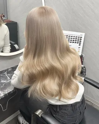 ロング カラー FRAME+spa&hair roomなんば駅前店所属・🌸MAYU🌸 ハイトーン➕レイヤーのヘアスタイル
