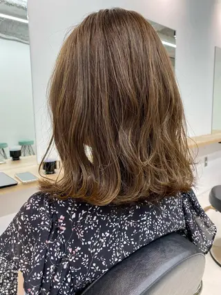 セミロング カラー ハイトーン特化🌟 仲川和人のヘアスタイル