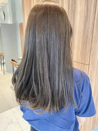 ロング 透明感モテ艶髪カラー Gallicaイリサのヘアスタイル