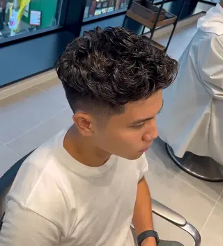 ショート パーマ メンズ GROOMERS TOKYO 渋谷店所属・山田 雅のヘアスタイル