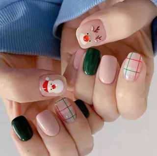 ネイル ゲン レイカのネイルデザイン