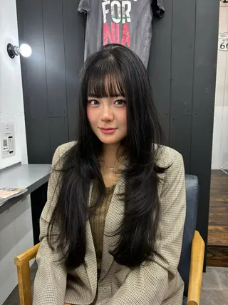 ロング Ann./艶髪 /レイヤーカットのヘアスタイル