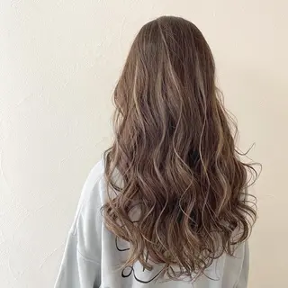 ロング カラー ハイライト／髪質改善 裕樹のヘアスタイル