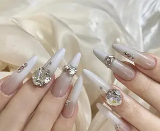 ネイル Pure&Rich Nailのネイルデザイン