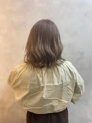 ミディアム 艶カラー🖤 れいな🖤のヘアスタイル