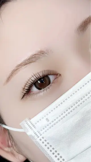 マツエク・マツパ eyelash salon M所属・M. yuinaの眉毛・アイブロウイメージ