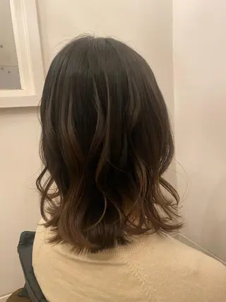 ミディアム ボブ/透明感カラー 岸本涼奈のヘアスタイル