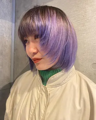 ショート カラー 室谷 侑奈のヘアスタイル