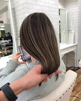 ミディアム カラー Tao所属・藤川 大智のヘアスタイル