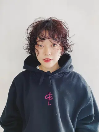 ショート パーマ 🫧艶ハイトーン ブリーチ🫧シモのヘアスタイル