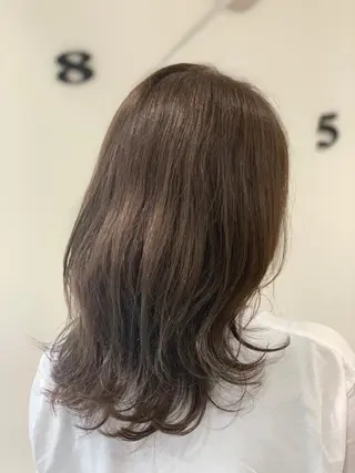セミロング カラー 松吉 純平のヘアスタイル