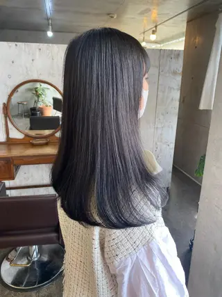 ロング カラー パーマ ヘアアレンジ メンズ キッズ ネイル マツエク・マツパ アイブロウ モリモト サナのヘアスタイル