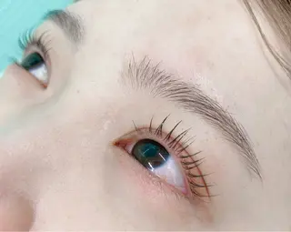 マツエク・マツパ まつ毛パーマ専門& men's眉AYAの眉毛・アイブロウイメージ