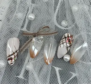 ネイル AngelChris ビューティーサロンのネイルデザイン