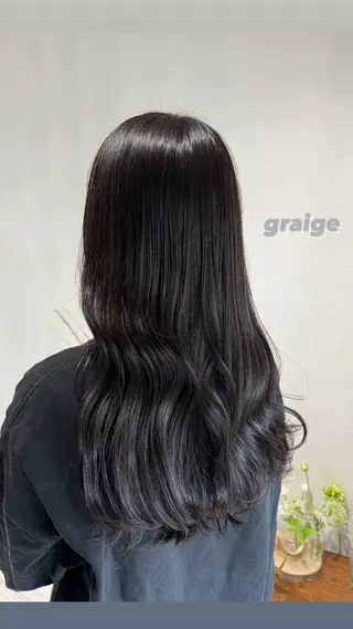 ロング 透明感/グレージュ/ MOMOKO🩵のヘアスタイル