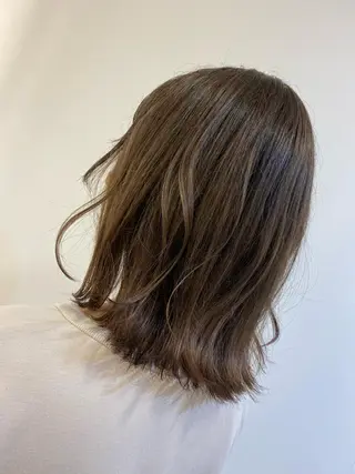 カラー 茅ヶ崎/ハイライト/ ハイトーン/関口実華のヘアスタイル
