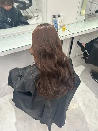 ロング 🩷暖色カラー🩷 BONのヘアスタイル
