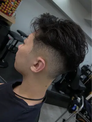 ショート パーマ メンズ INTRO SHIBUYA by Fi-Ne所属・💈メンズフェード 特化DAIYA💈のヘアスタイル