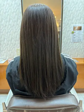 ロング カラー 亀山 来未のヘアスタイル