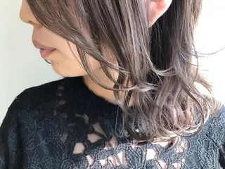 ミディアム カラー スズキ シオリのヘアスタイル