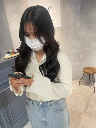 ロング カラー オフホワイトアンドなんば所属・福西 洋斗のヘアスタイル