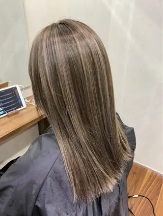 ミディアム カラー 透明感カラー ふうか　渋谷のヘアスタイル