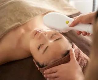 脱毛/毛穴ケア/小顔 博多アンドナイン平尾の眉毛・アイブロウイメージ