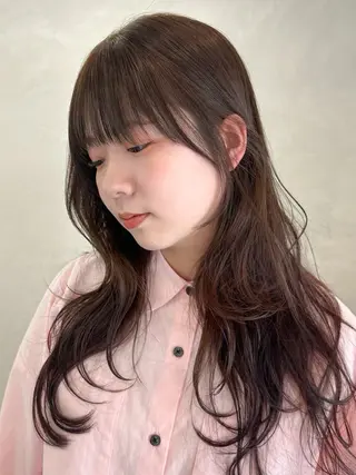 ロング SiLO 【シロ】のヘアスタイル