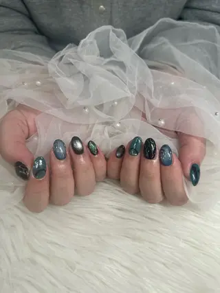 ネイル AOAQUA SHIORIのネイルデザイン