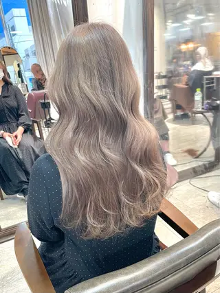 ロング カラー ヘアアレンジ 🎀ハイトーン・艶 カラー HANA🎀のヘアスタイル