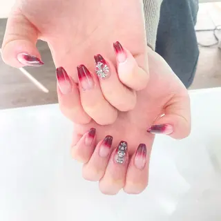 ネイル Kira-ra所属・Kira-ra💎 KIRARIのネイルデザイン