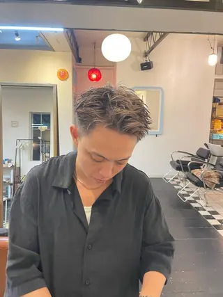 カラー メンズ h a k u 大倉 卓人のヘアスタイル