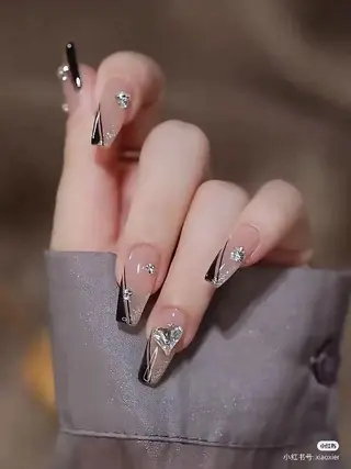 ネイル Theone栄店 松田のネイルデザイン